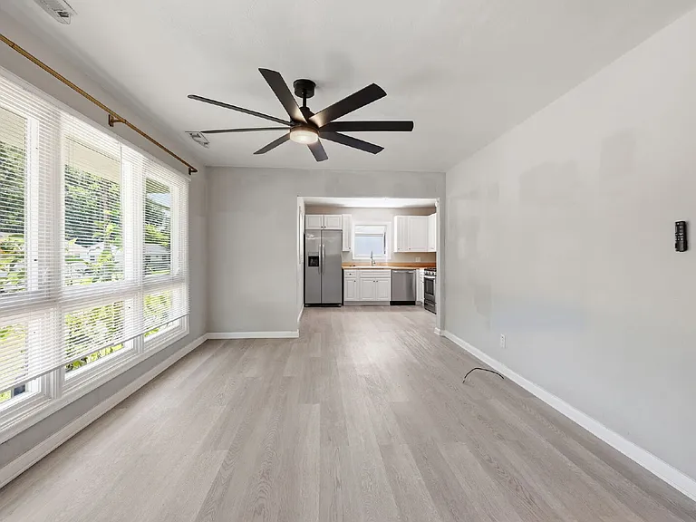 24 Warren Dr — Photo 12