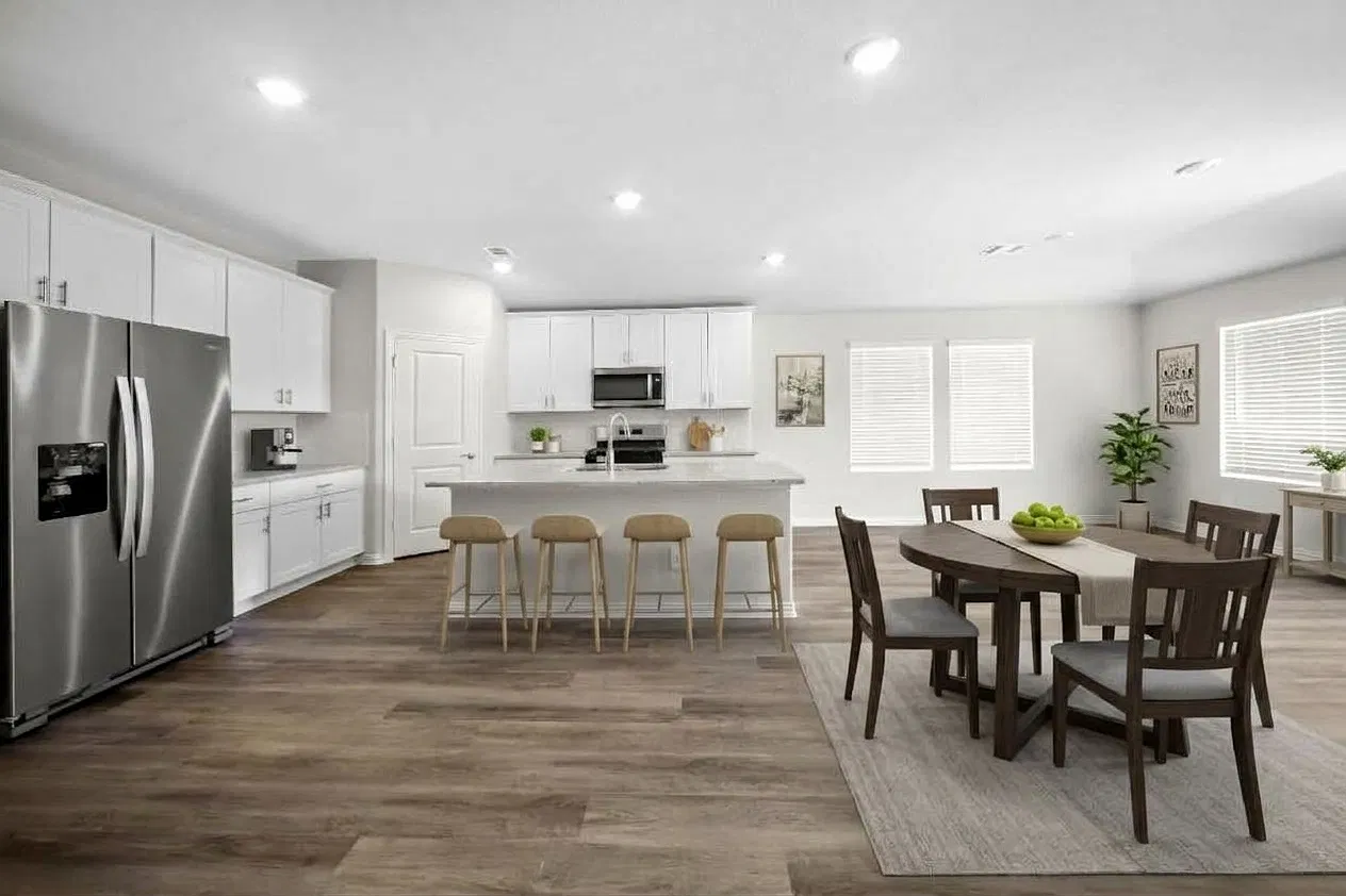 4 bed, 2059 sqft, $2,400 — Photo 4
