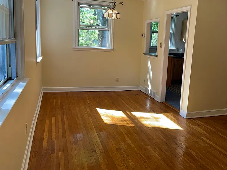 871 W Walnut Ln #2 — Photo 7