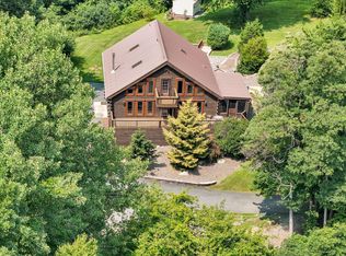 83 S Mountain Rd, Robesonia, PA 19551