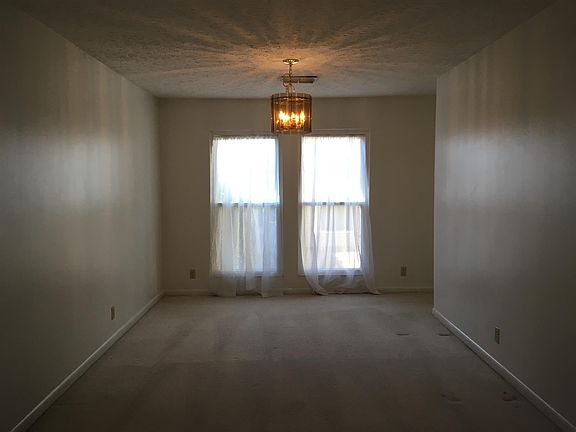 3rd image of 738 Blue Brick Pl