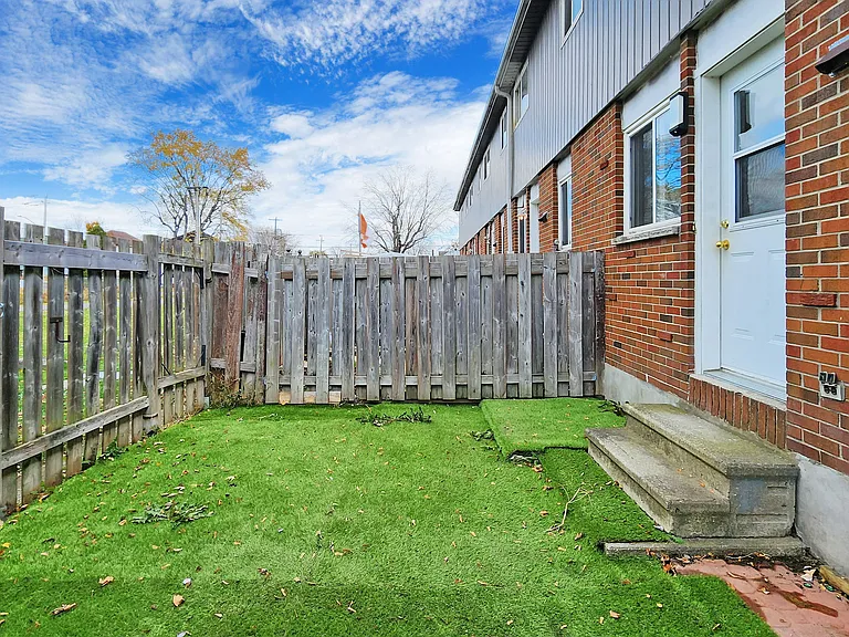 440 Cumberland St — Photo 22