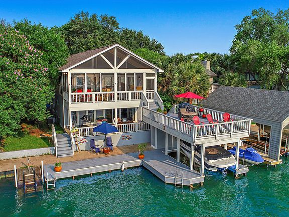 3rd image of 128 Web Isle Drive On Lake Lbj