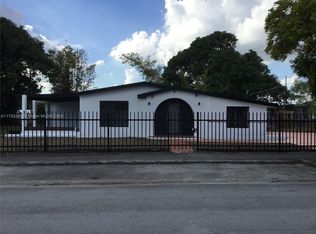 30 SE 7th Ave, Hialeah, FL 33010