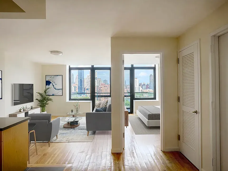 34-46 Vernon Blvd #E901