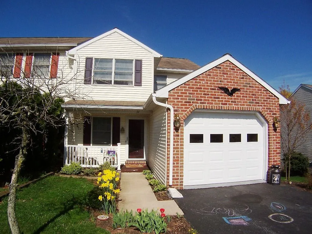 11 Parkview Dr photo 1