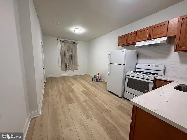 2535 S 8th St — Photo 2