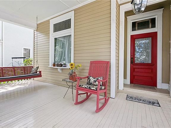 2nd image of 316 Millaudon St