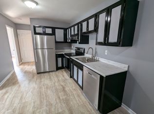 64 Howard St #2R, Cohoes, NY 12047