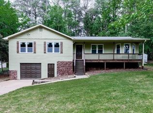 924 Victoria Landing Dr, Woodstock, GA 30189