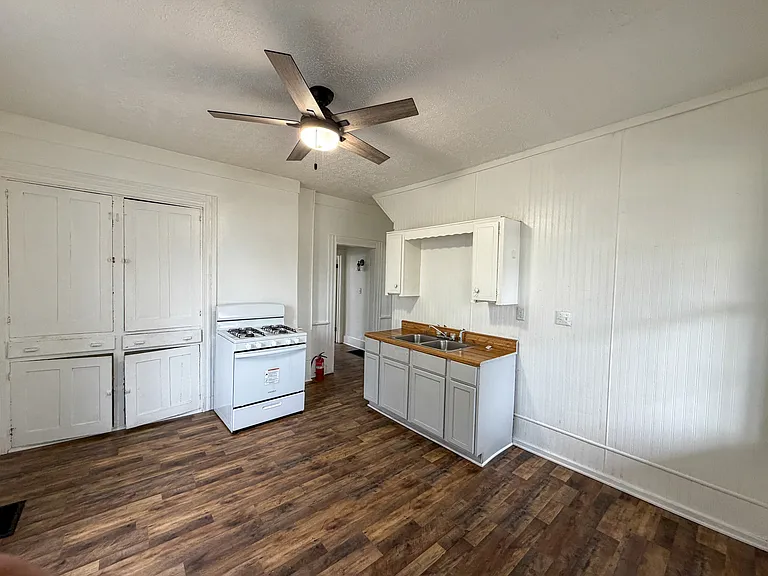 118 Prospect St #2 — Photo 3