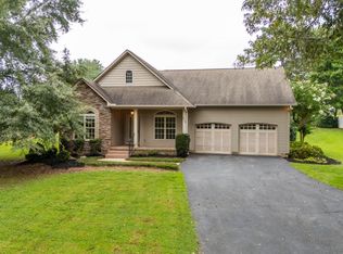 408 S Bomar Ave, Landrum, SC 29356