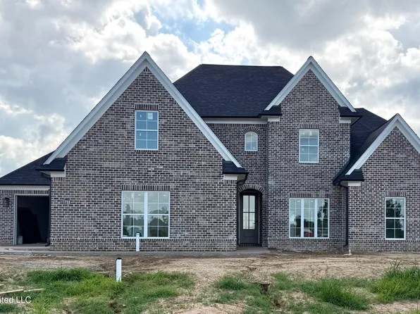 1733 Caribe Dr, Nesbit, MS 38651