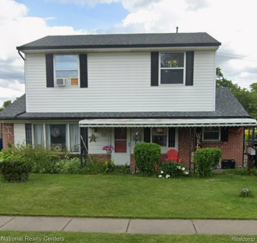 8204 Flamingo St, Westland, MI 48185 | MLS #20251058313 | Zillow