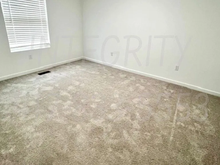 800 Hoffman Hills Blvd — Photo 13