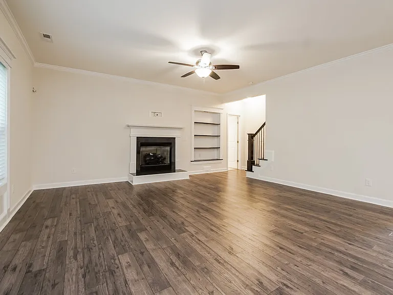 39 Grand Manor Ct — Photo 4