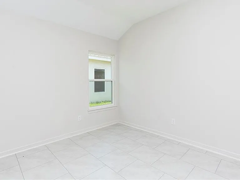 8406 N 33rd Ln — Photo 13