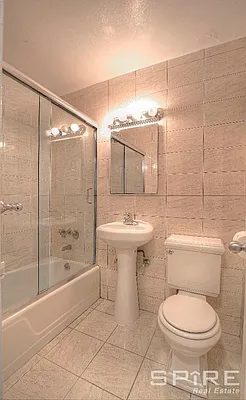 Rented by Spire Group | media 30