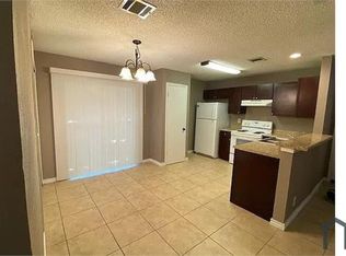 5217 Meadow Fld #2, San Antonio, TX 78250