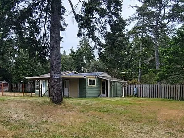 5367 Singing Woods Dr, Florence, OR 97439