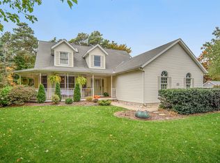 4624 Castle Ct, Holland, MI 49423