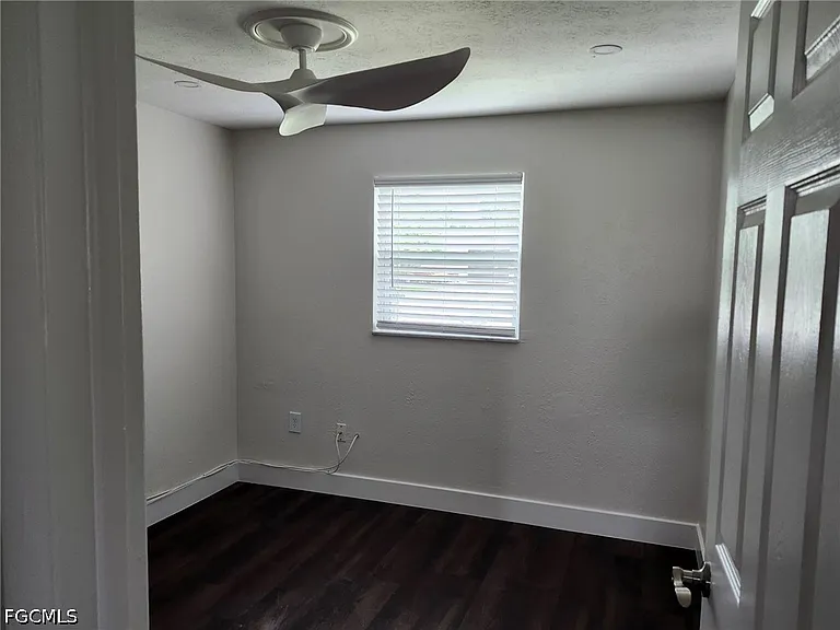 6313 Saint Andrews Cir S — Photo 9