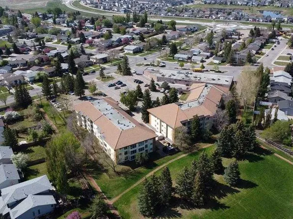 75 NE Temple Blvd W #312, Lethbridge, AB T1K 5M2