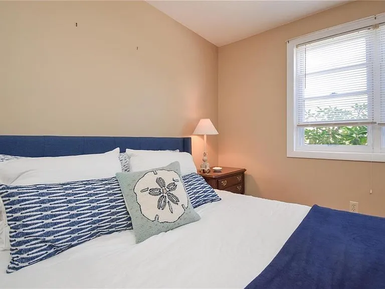 70 Carroll Ave #509 — Photo 32