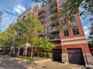 343 W Old Town Ct APT 407, Chicago, IL 60610