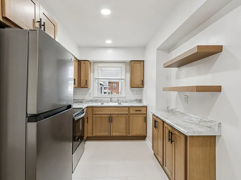 Galloway Court Apartments — Photo 5