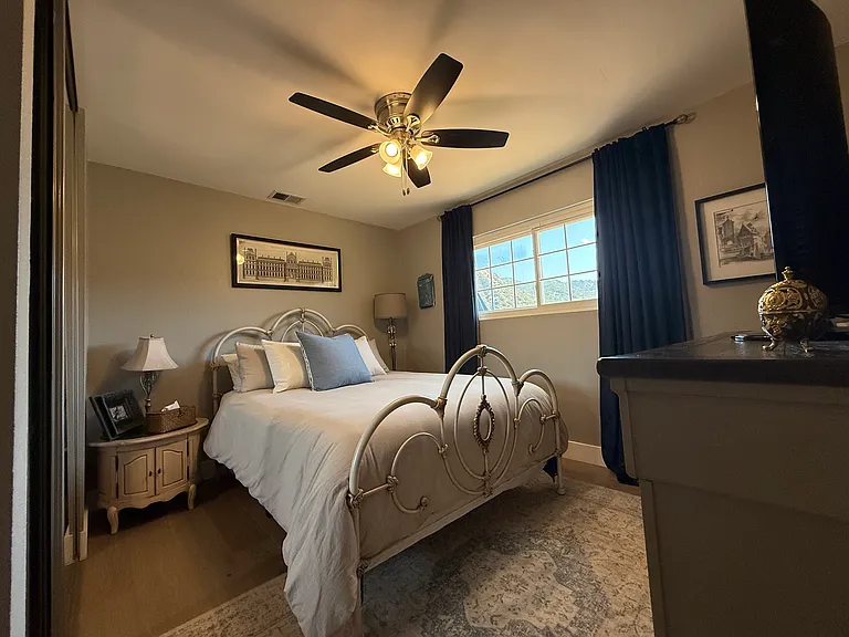 262 Editha Dr — Photo 11