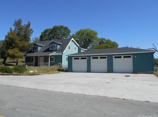 23680 Reindeer Dr, Tehachapi, CA 93561