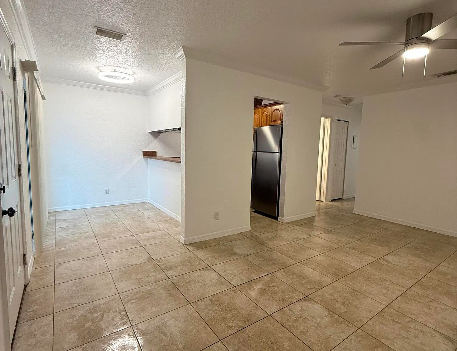2 bed, 1.0 bath, 992 sqft, $1,500 — Photo 2