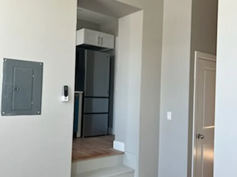 525 Clinton Ave — Photo 4