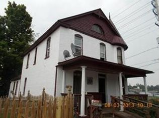 401 N George St, Charles Town, WV 25414