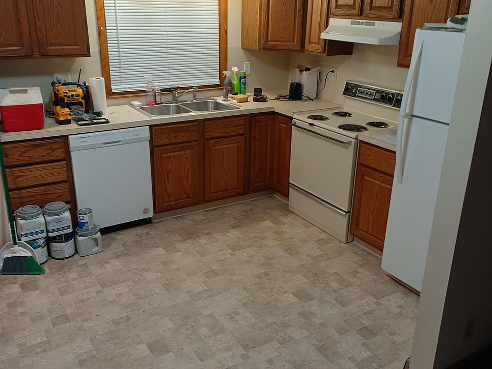 1st image of 709 Mahoning Ave NW