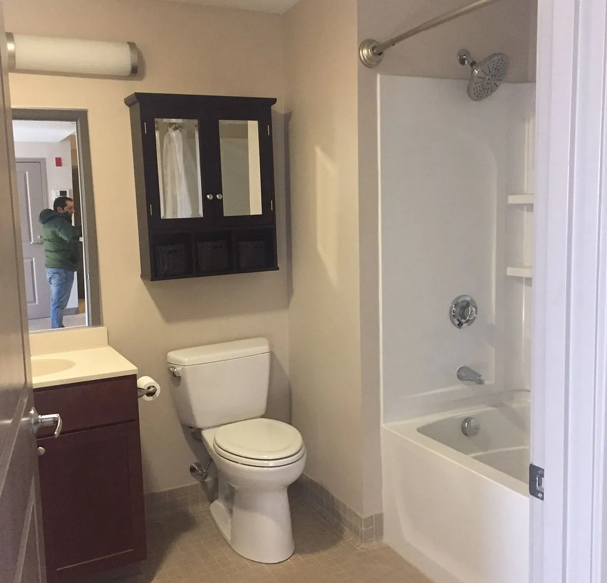 2 bed, 964 sqft, $2,200 — Photo 4