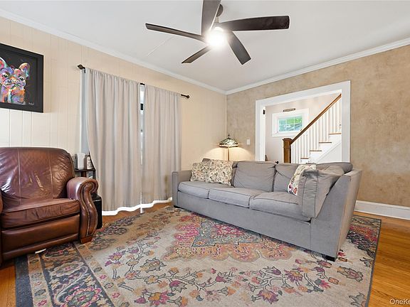 4th image of 137 Sycamore Street