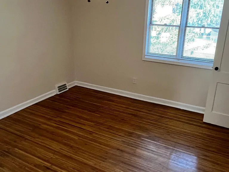 23 Madison Dr — Photo 12