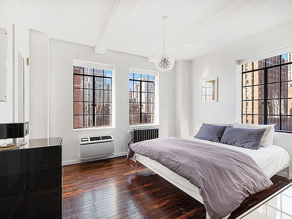 4th image of 45 Tudor City Pl APT 1318