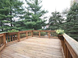 1713 Whisperhill Dr, Reston, VA 20194