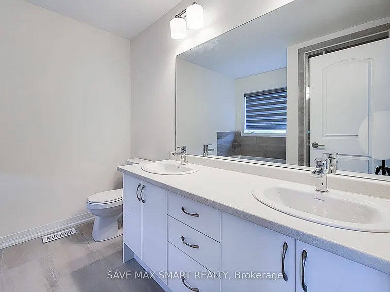 34 Dennis Ave N — Photo 22