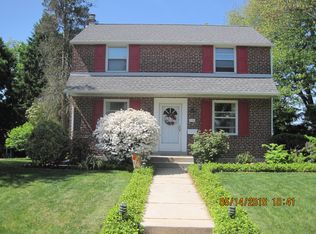 1036 Lamb Rd, Secane, PA 19018