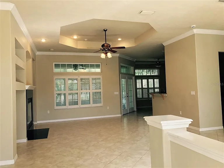 3609 SW 72nd Way — Photo 2
