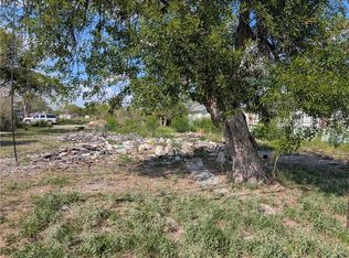 911 Indiana St, Robstown, TX 78380