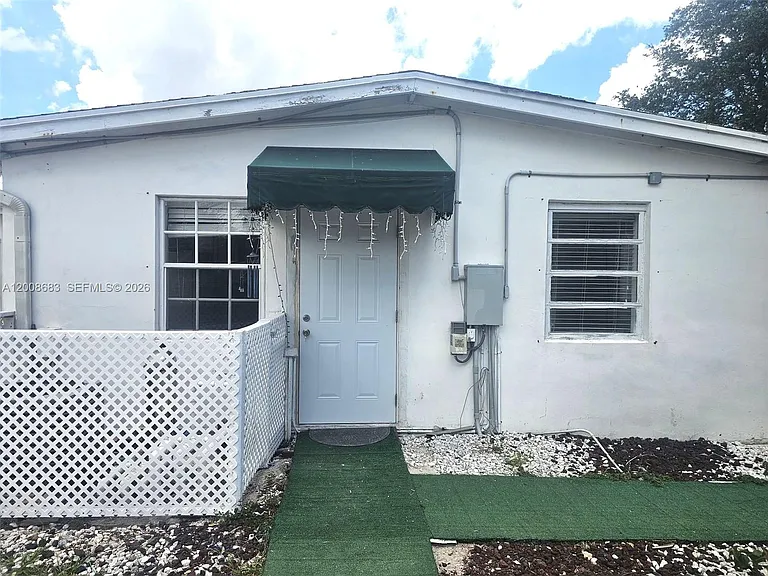 10790 SW 46th St — Photo 7
