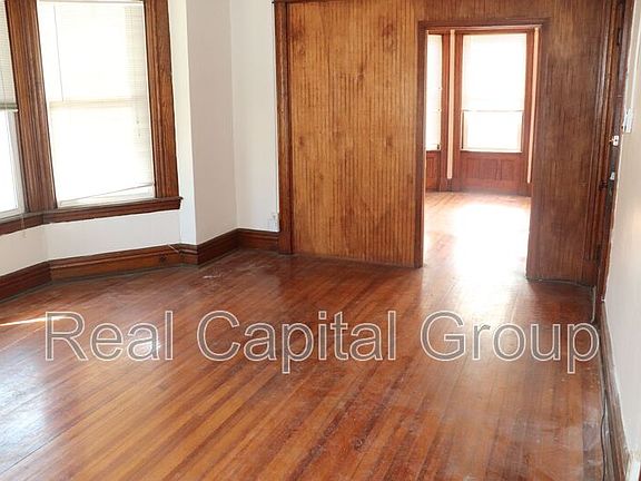 4th image of 69 Lexington Ave Unit 2