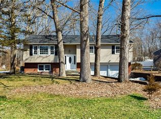 25 Wildwood Dr, Wappingers Falls, NY 12590