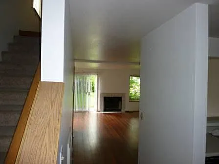 10433 NE 116th St — Photo 10