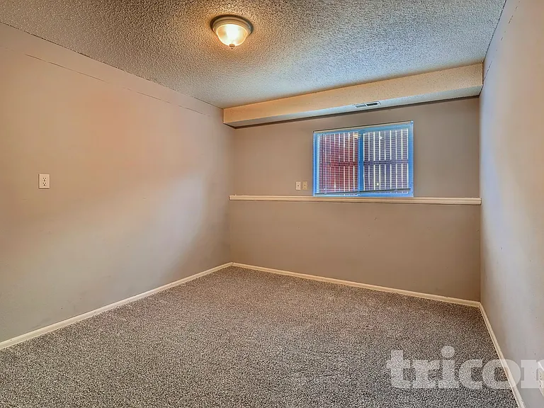 4650 Dooley Way — Photo 16